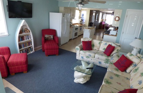 Brigantine House | Play On Bay, 9 Bedroom Waterfront Beach House, Sunsets-Fish&Crabbing-Dock,Casino