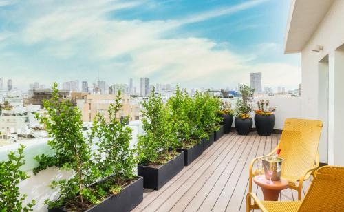 Old North Hotel | PLAY Seaport Suite Hotel TLV