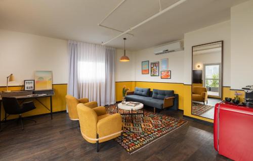 Old North Hotel | PLAY Seaport Suite Hotel TLV
