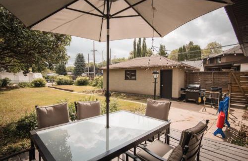 Edmonton House | Play & Stay - Downtown Sleeps 10