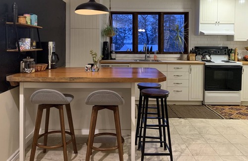 Mont Ste. Marie House | Play & Stay - Ski Hill & Trails at the Bottom of the Street!