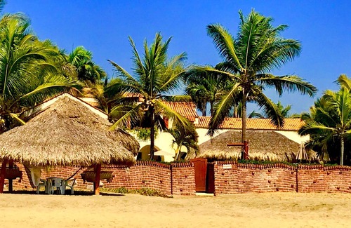 Barra de Potosi House | Playa Blanca Beachfront Estate (Adults only)