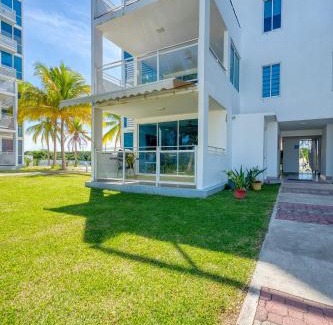 Playa Blanca Apartment | Playa Blanca escapada perfecta con vista al mar y piscina en Río Hato