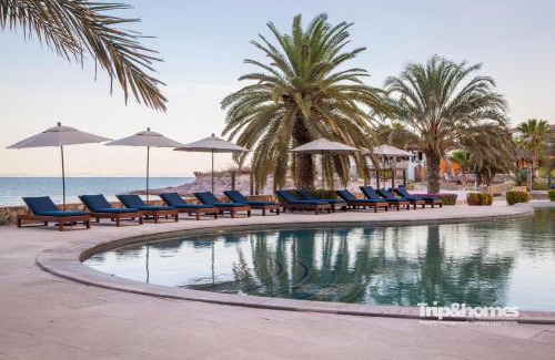 La Paz Apartment | Playa de La Paz 3 BR Condo Access to Beach club