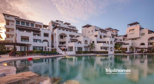 La Paz Villa | Playa de La Paz Luxury 4br Beach front villa, access to Beach Club