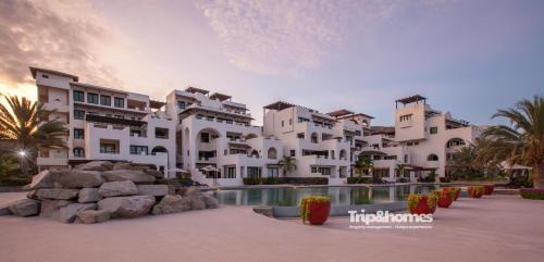 La Paz Villa | Playa de La Paz Luxury 4br Beach front villa, access to Beach Club