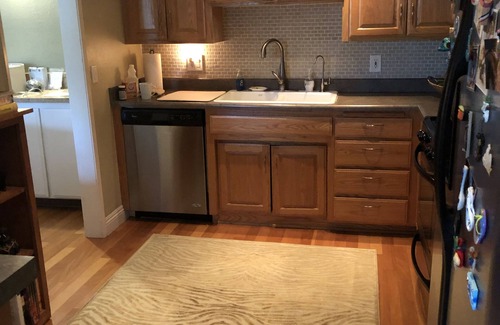 Playa Del Rey Condo | Playa Del Rey Condo 2+2, Walk to beach, close to Shopping, Restaurants, LAX