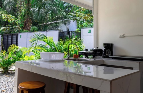 Puerto Viejo de Talamanca Apartment | Playa Negra Home's