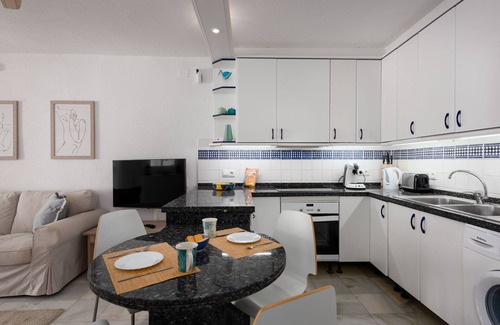 Manilva Ski Chalet | Playa Paraiso 5007 sea view