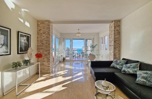 Raval Roig Apartment | Playa Postiguet Penthouse by NRAS