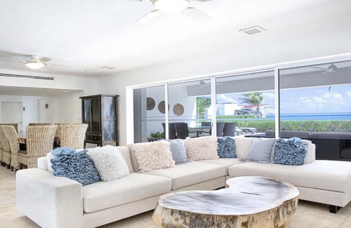 Playacar Fase I Villa | Playacar Villa on Beach with Direct Access