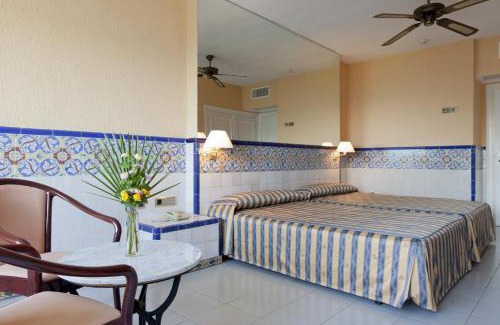 Roquetas de Mar Hotel | Playalinda