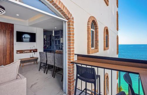 South Shore Hotel Area Apartment | Playas Gemelas Flamboyan 803A