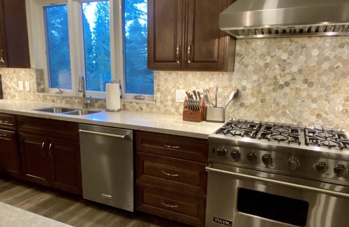 Ponderosa Palisades House | Playful & Romantic, Brand new kitchen, Harry Potter themed, pool table