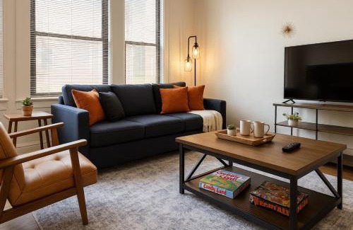 Downtown Cleveland Apartment | Playhouse Square Downtown Rock Hall Clinic CSU