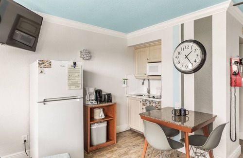 St. Pete Beach Hotel | Plaza Beach Hotel Beachfront Resort