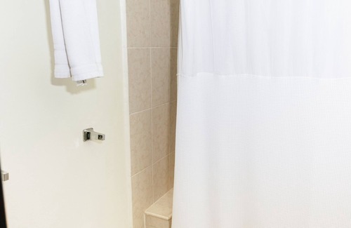 San Salvador Hotel | Plaza Hotel and Suites
