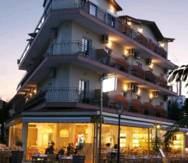 Haniotis Hotel | Plaza Hotel