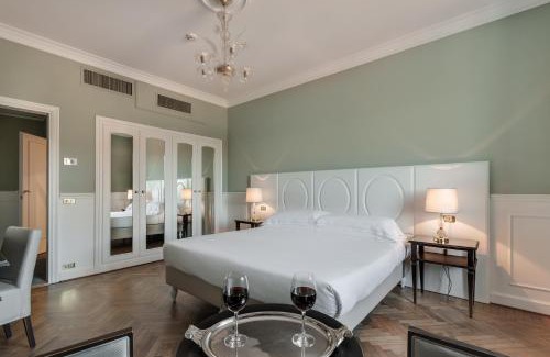 Santa Croce Hotel | Plaza Hotel Lucchesi