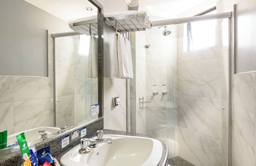 West Sector Hotel | Plaza Inn Executive