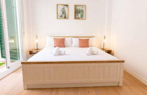 Lagunillas Apartment | Plaza Merced I AC I Terrasse