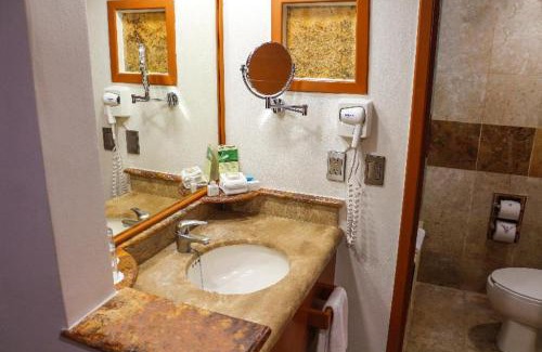 Las Glorias Resort | Plaza Pelicanos Club Beach Resort All Inclusive