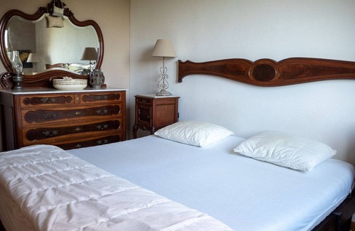 Saint-Etienne-les-Orgues House | Pleasant single-storey house, sleeps 7, unobstructed view, private pool.