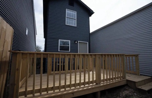 Shelby Park House | Pleasant 2-bedroom house in Louisville with cozy vibes