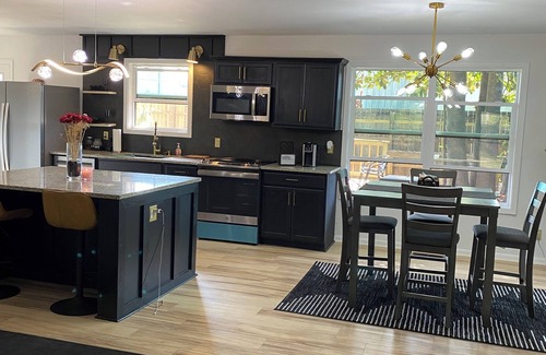 Columbus House | Pleasant 4-bedroom house in Columbus with WiFi