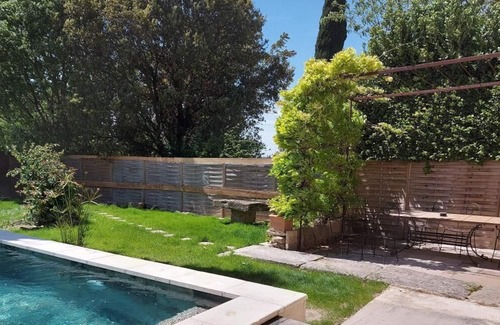 Saint-Etienne-du-Gres Other | Pleasant Provencal Mas with pool and jacuzzi at St Etienne du Grès - 6 people