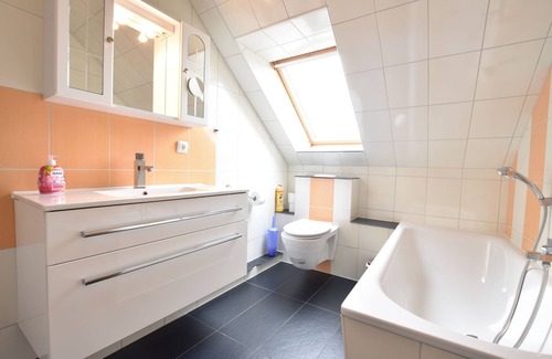 Insel Poel House | Pleasant Holiday Home in Malchow near the Beach