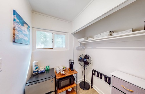 Kings Beach Ski Chalet | Pleasant hotel with lakeview, golf, skiing, WiFi, & Netflix
