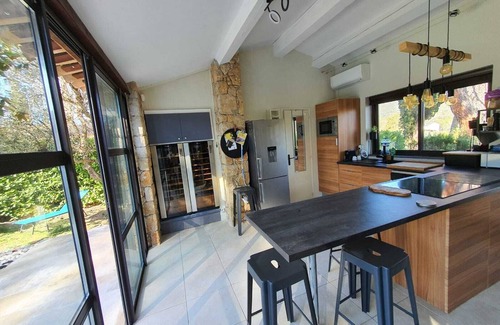 Peymeinade Villa | Pleasant house in the south of France for 12 people