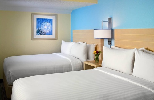 Westlake Hotel | Pleasant Stay, Convenient Location! 3 Relaxing Units, Free Parking, Pool