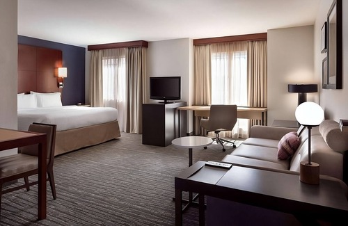 Tempe Resort | Pleasant Stay, Convenient Location! Full Kitchen, Outdoor Pool, Free Breakfast