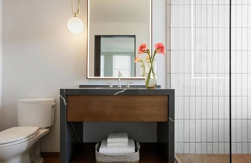 Downtown Fort Worth Hotel | Pleasant Stay! Pets Allowed, Near National Cowgirl Museum and Hall of Fame!