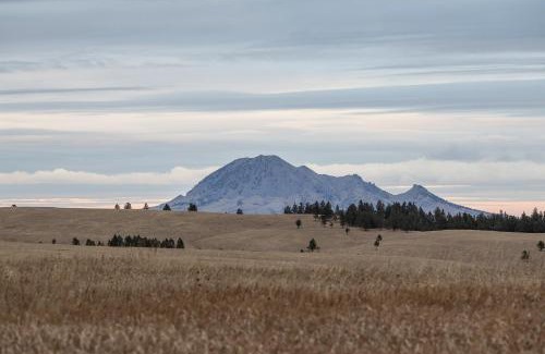 Sturgis House | Pleasant Valley Getaway