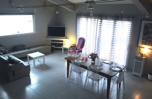 Florensac Villa | Pleasant Villa sleeps 8 in quiet dead end, with pool, close to the sea