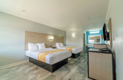 Pleasanton Hotel | Pleasanton Executive Inn By OYO