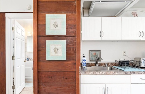 Opal Cliffs Apartment | Pleasure Point Cottage #C