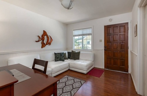 Opal Cliffs Apartment | Pleasure Point Surf Retreat