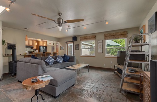 Opal Cliffs House | Pleasure Point walk to beaches and surf from charming, private and spacious home