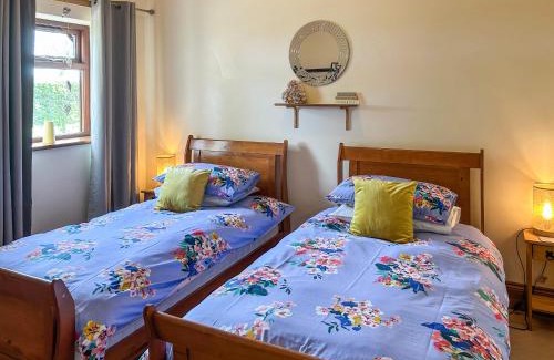 Alford House | Plough Cottage