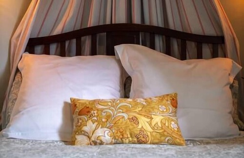 Scunthorpe Other | Plum Cottage: Sleeps 8