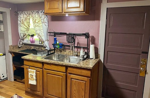 Marshall Cottage | Plum Crooked Poet’s Cottage ~ Once Upon A Time ~ Alpine Charm ~ Not Damaged ~