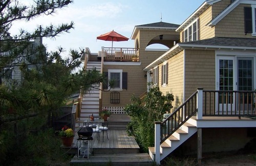 Newbury Cottage | Plum Island - Charming 2 BR Cottage by the Sea