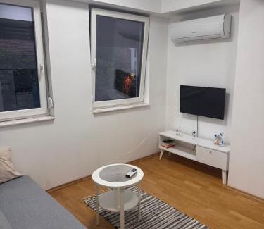 Kisela Voda Apartment | PM Apartment