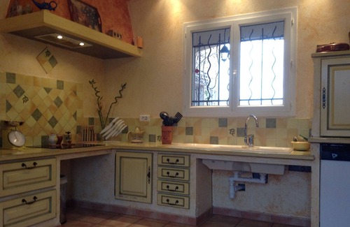 Violes Villa | PMR villa with pool in Provence