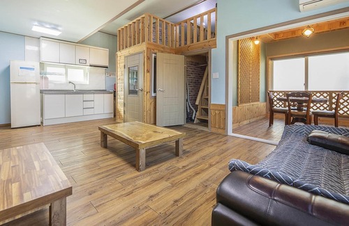 Pocheon House | Pocheon Bomulsum Pension
