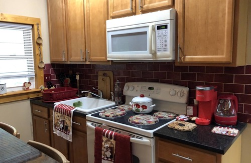 Scotrun House | Pocono Getaway-10 min from Kalahari